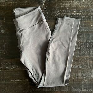 NoBULL leggings